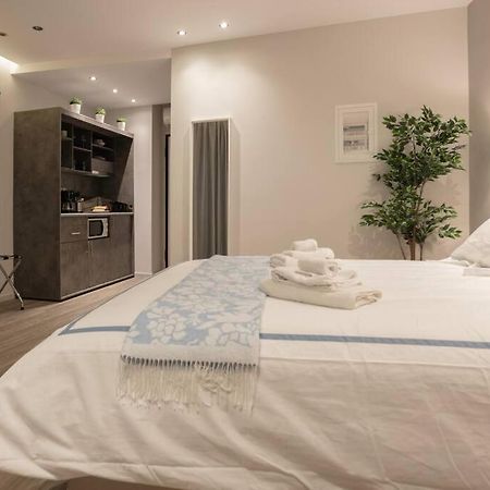 A11 Pristine & Comfy Studio Near Plaka & Parthenon Athens Exterior photo